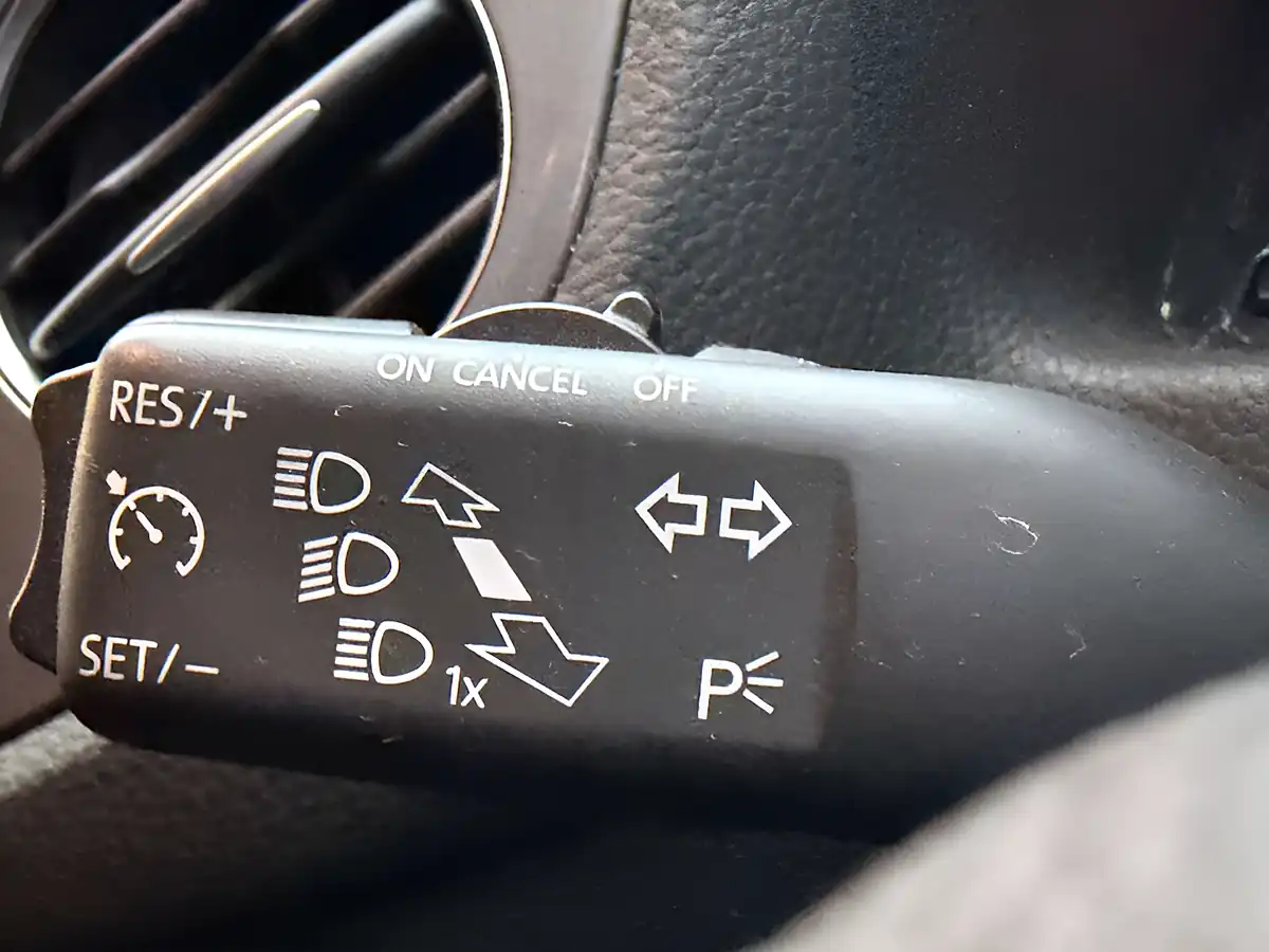 Used 2016 Volkswagen Tiguan Match Edition Silver - Interior and Exterior details 20