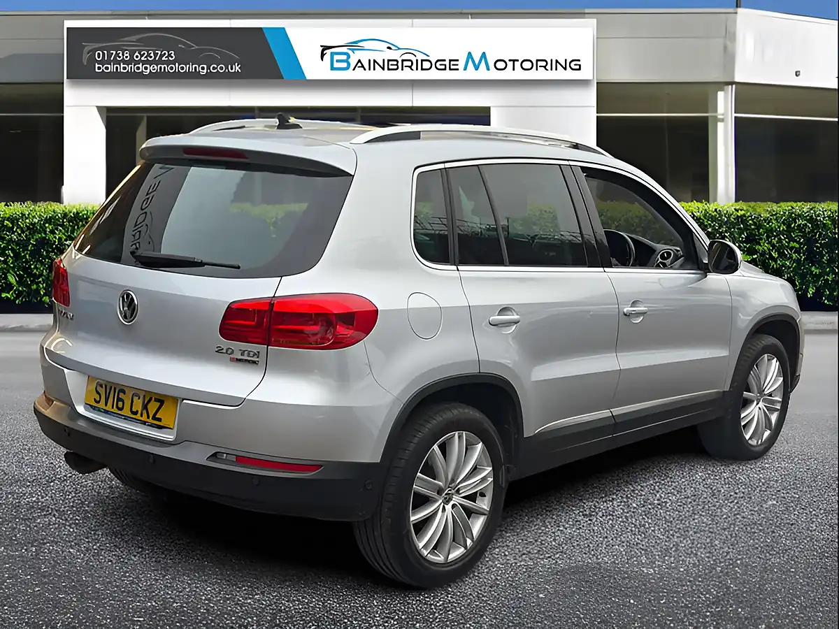 Used 2016 Volkswagen Tiguan Match Edition Silver - Interior and Exterior details 3