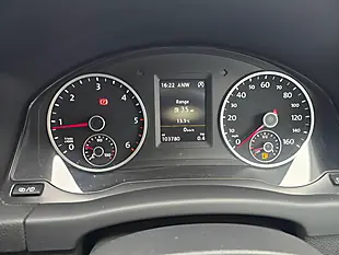 Used 2016 Volkswagen Tiguan Match Edition Silver - Interior and Exterior details 10