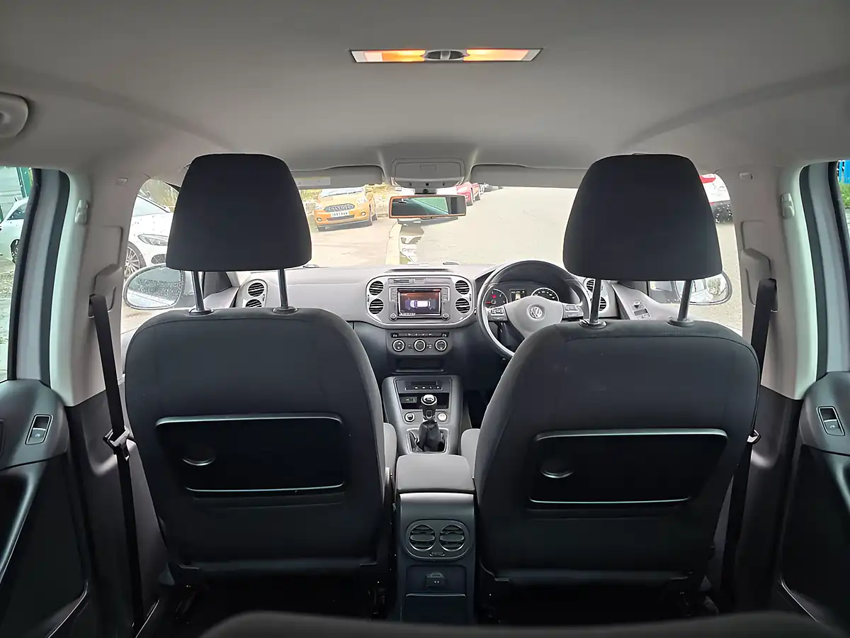 Used 2016 Volkswagen Tiguan Match Edition Silver - Interior and Exterior details 12