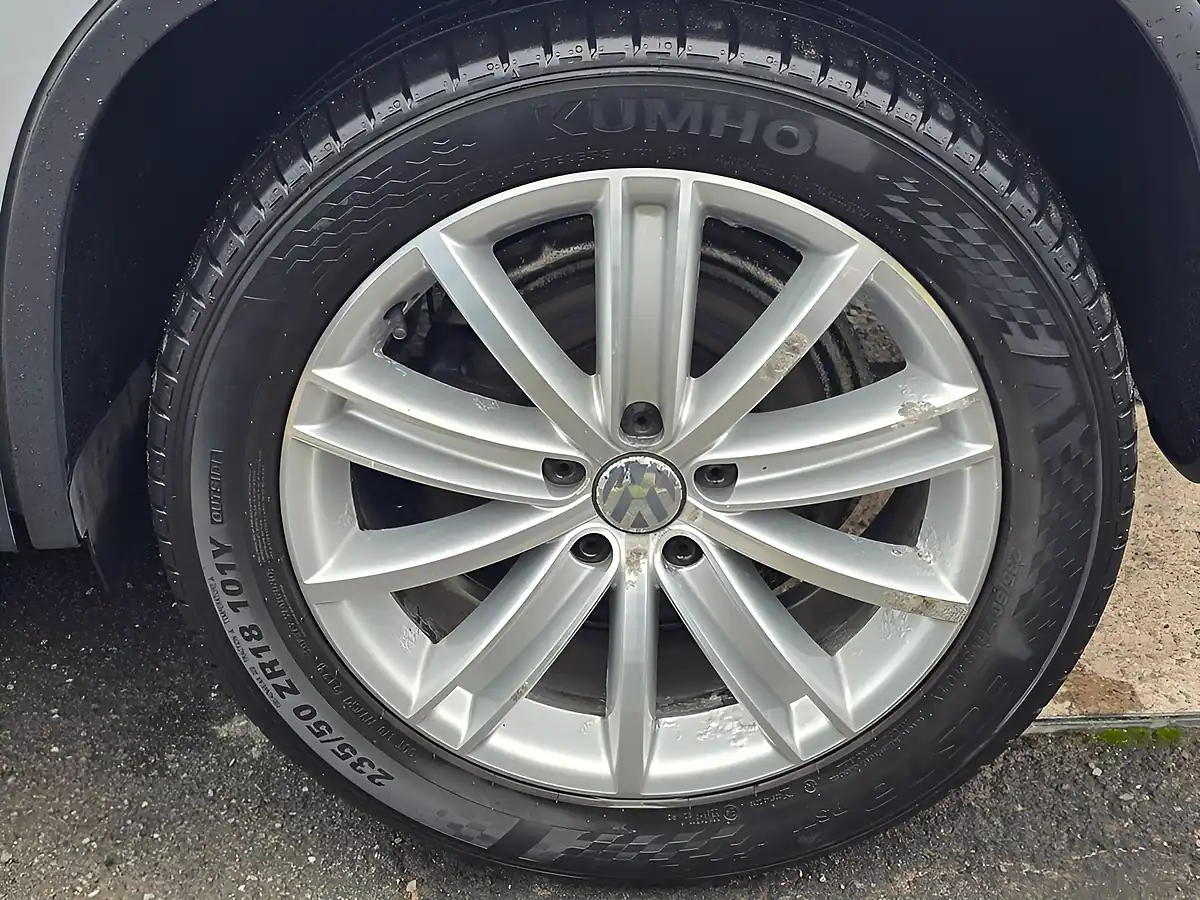 Used 2016 Volkswagen Tiguan Match Edition Silver - Interior and Exterior details 19