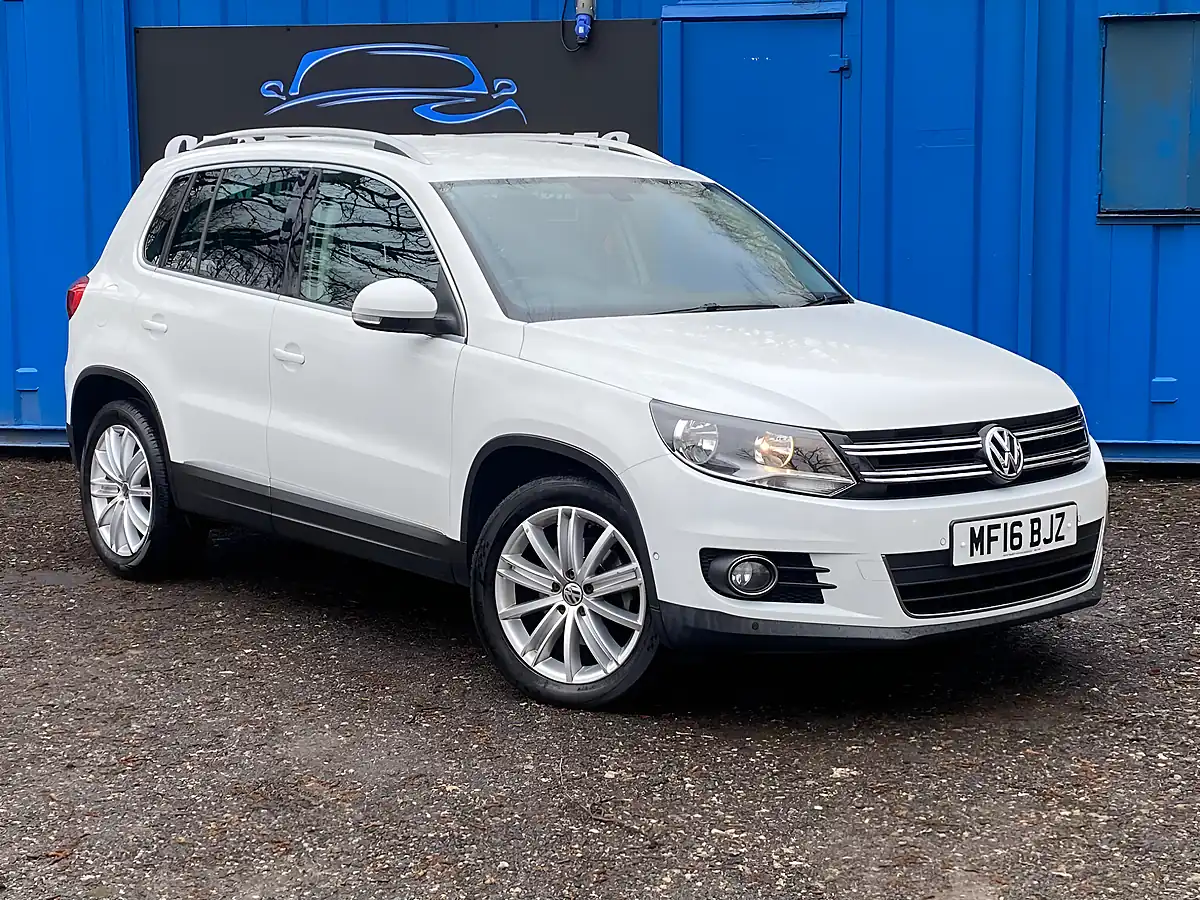 Used 2016 Volkswagen Tiguan Match Edition White - Interior and Exterior details 14