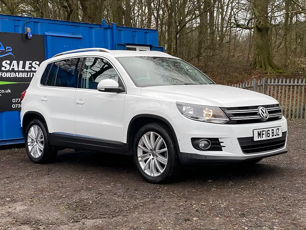 Used 2016 Volkswagen Tiguan Match Edition White - Interior and Exterior details 4