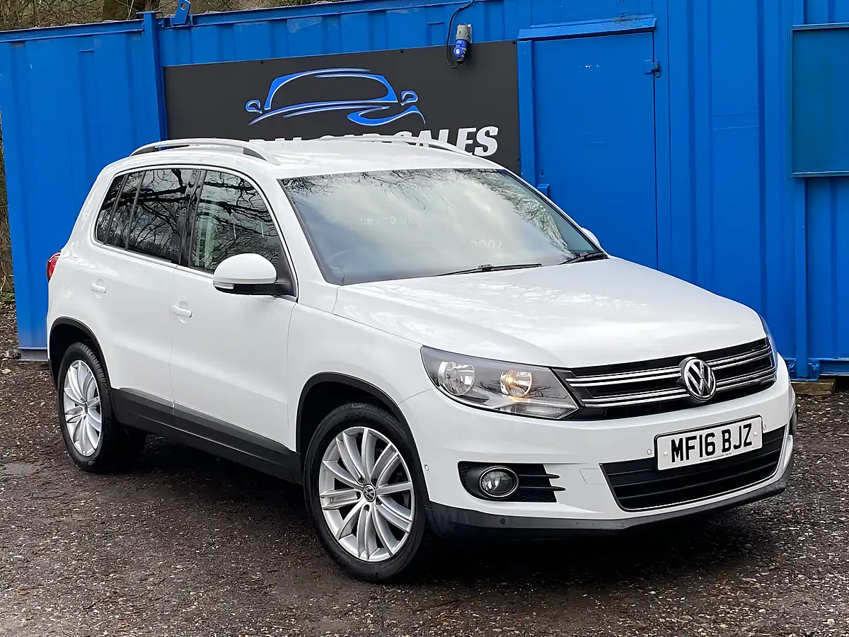 Used 2016 Volkswagen Tiguan Match Edition White - Interior and Exterior details 7