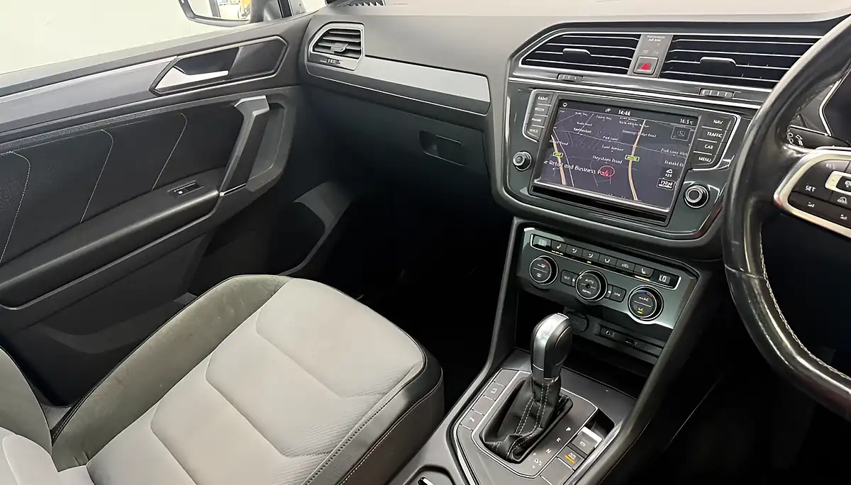 Used 2016 Volkswagen Tiguan R-Line Black - Interior and Exterior details 11