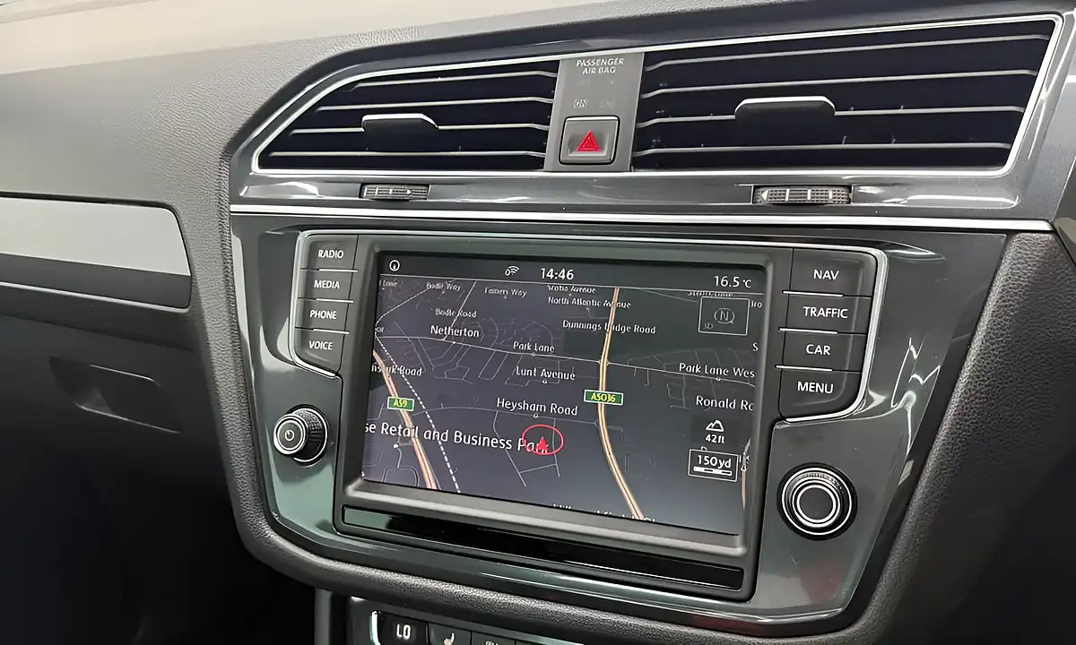 Used 2016 Volkswagen Tiguan R-Line Black - Interior and Exterior details 12