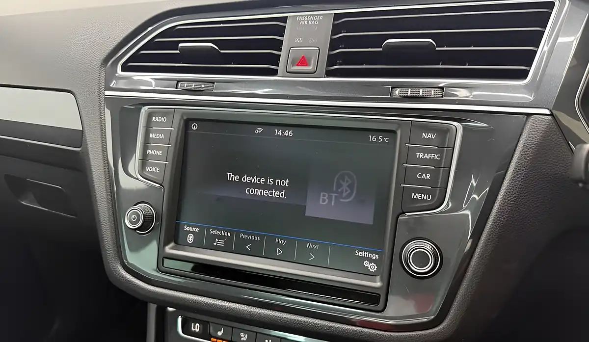 Used 2016 Volkswagen Tiguan R-Line Black - Interior and Exterior details 13