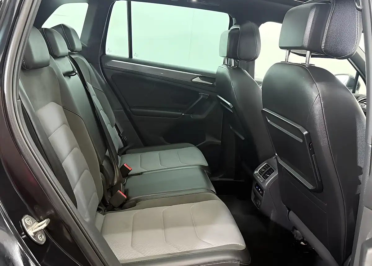 Used 2016 Volkswagen Tiguan R-Line Black - Interior and Exterior details 17