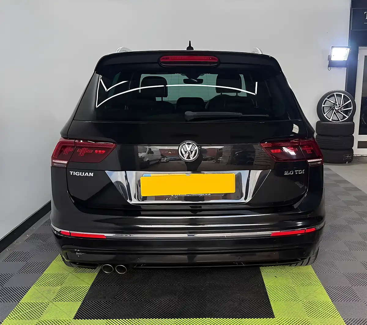 Used 2016 Volkswagen Tiguan R-Line Black - Interior and Exterior details 5