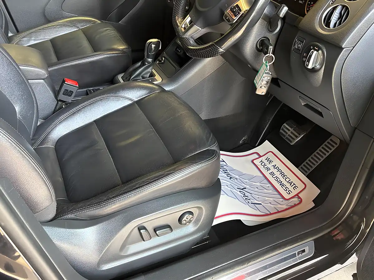 Used 2016 Volkswagen Tiguan R-Line Edition Black - Interior and Exterior details 10