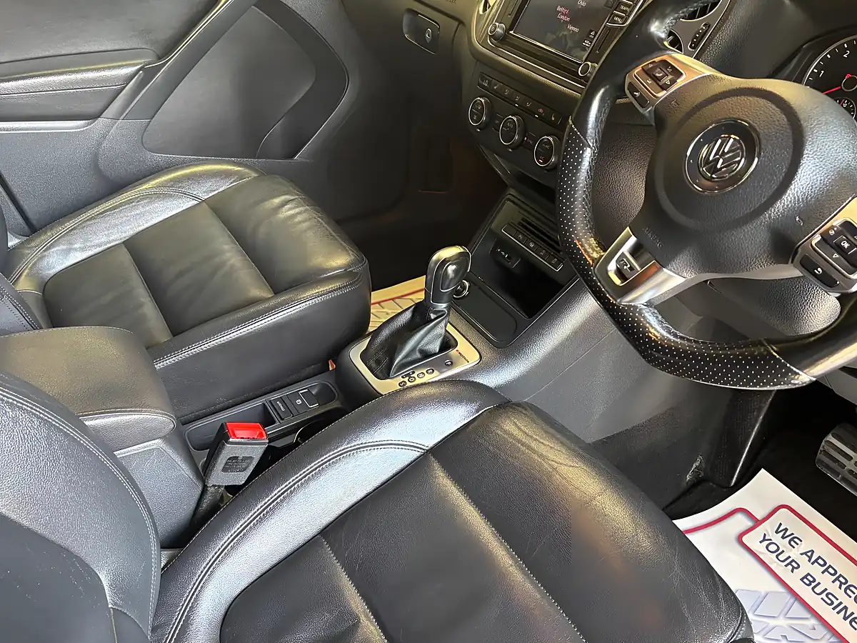Used 2016 Volkswagen Tiguan R-Line Edition Black - Interior and Exterior details 11