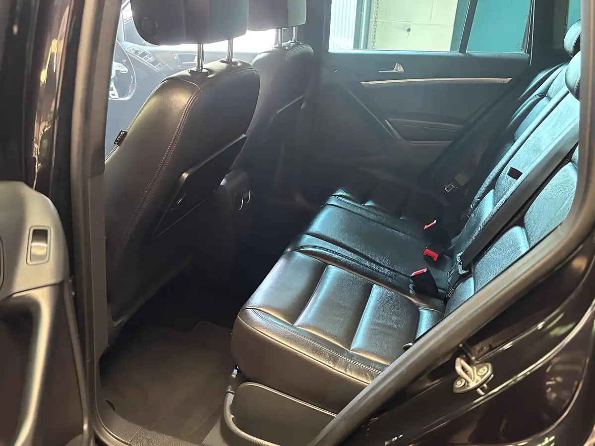 Used 2016 Volkswagen Tiguan R-Line Edition Black - Interior and Exterior details 13