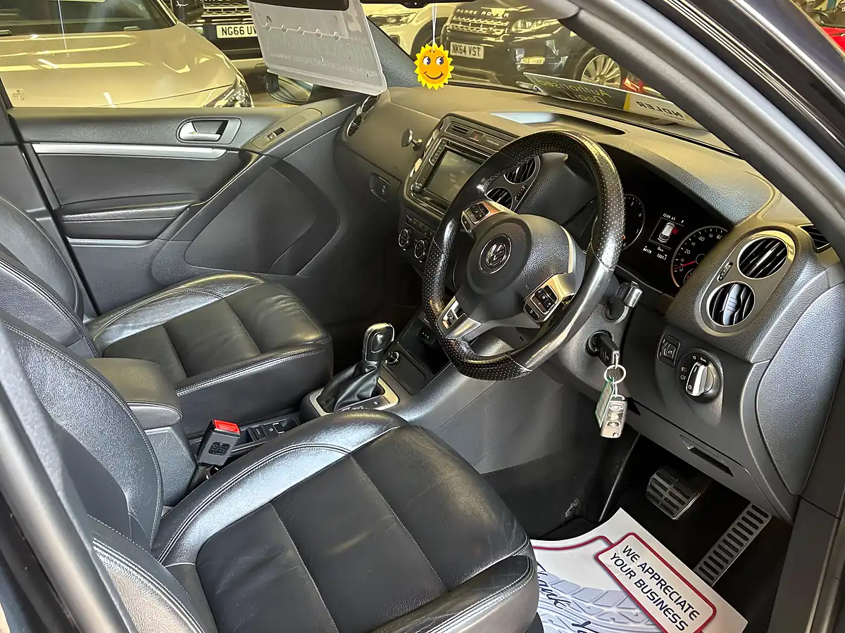 Used 2016 Volkswagen Tiguan R-Line Edition Black - Interior and Exterior details 9