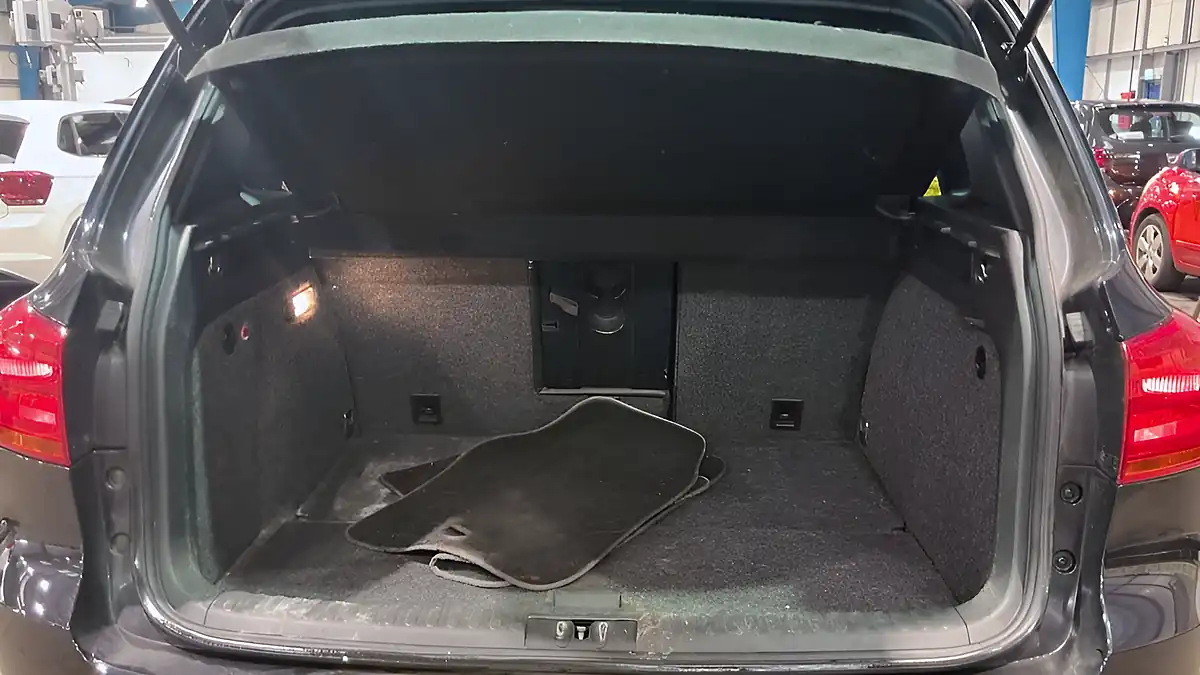 Used 2016 Volkswagen Tiguan R-Line Edition Black - Interior and Exterior details 11