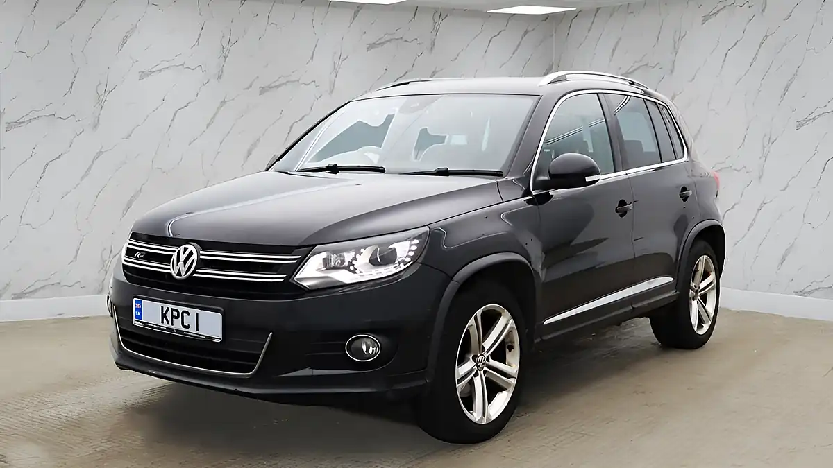 Used 2016 Volkswagen Tiguan R-Line Edition Black - Interior and Exterior details 2