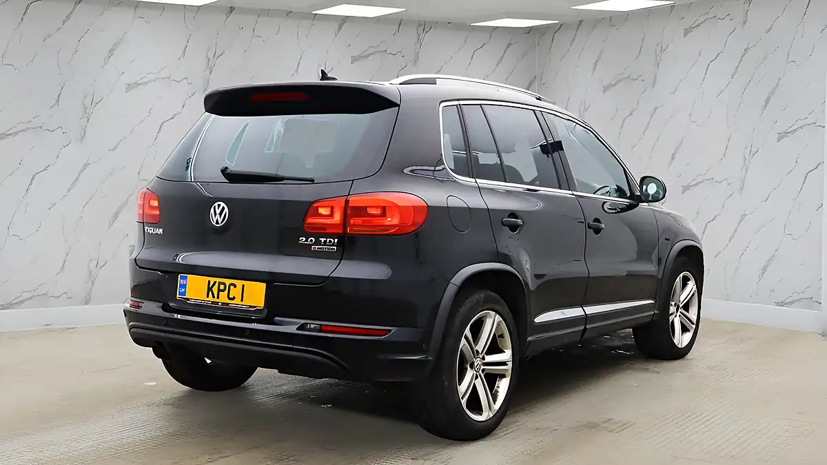 Used 2016 Volkswagen Tiguan R-Line Edition Black - Interior and Exterior details 4