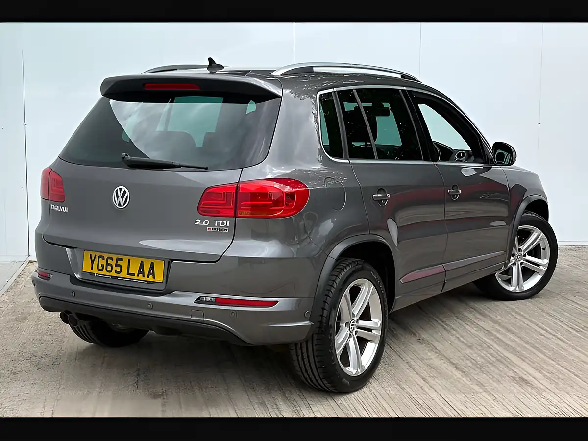 Used 2016 Volkswagen Tiguan R-Line Edition Nimbus Grey - Interior and Exterior details 10