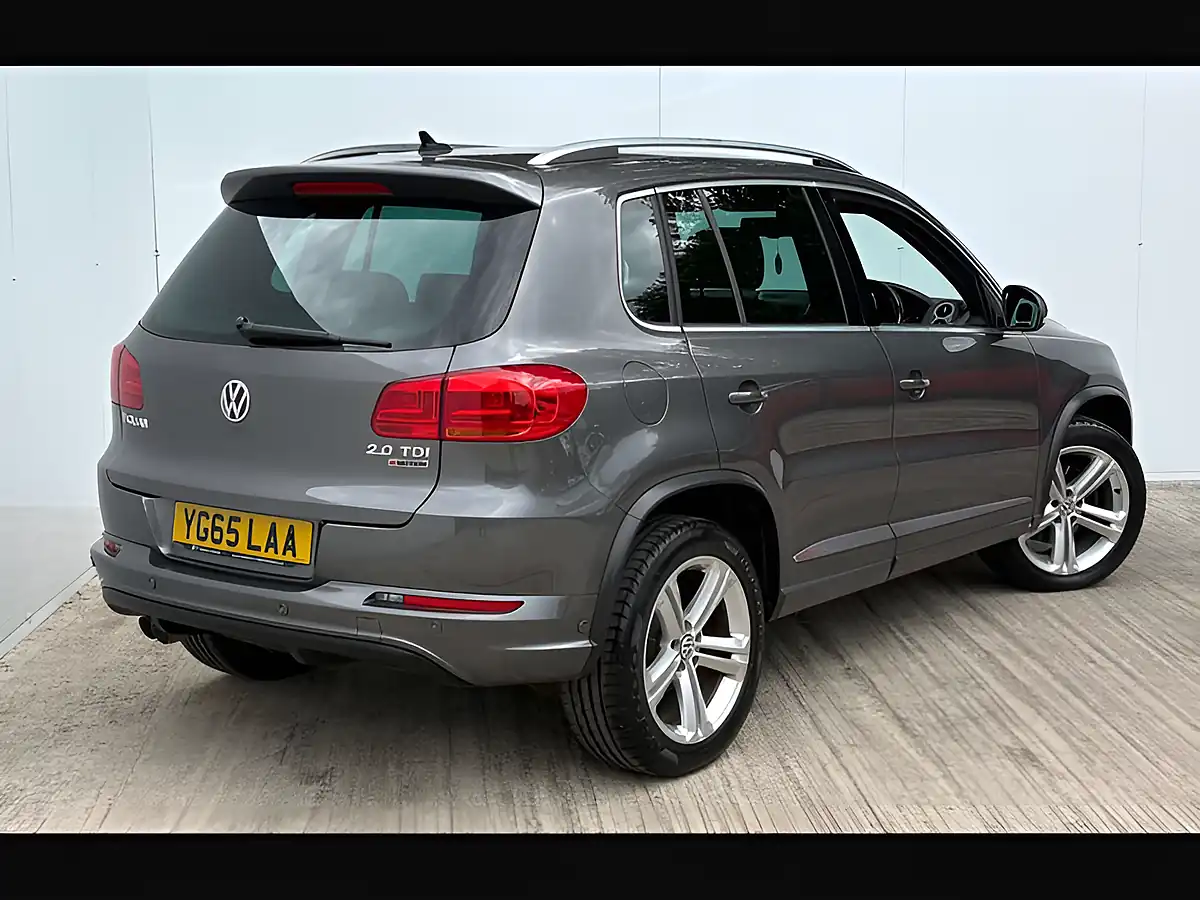 Used 2016 Volkswagen Tiguan R-Line Edition Nimbus Grey - Interior and Exterior details 12