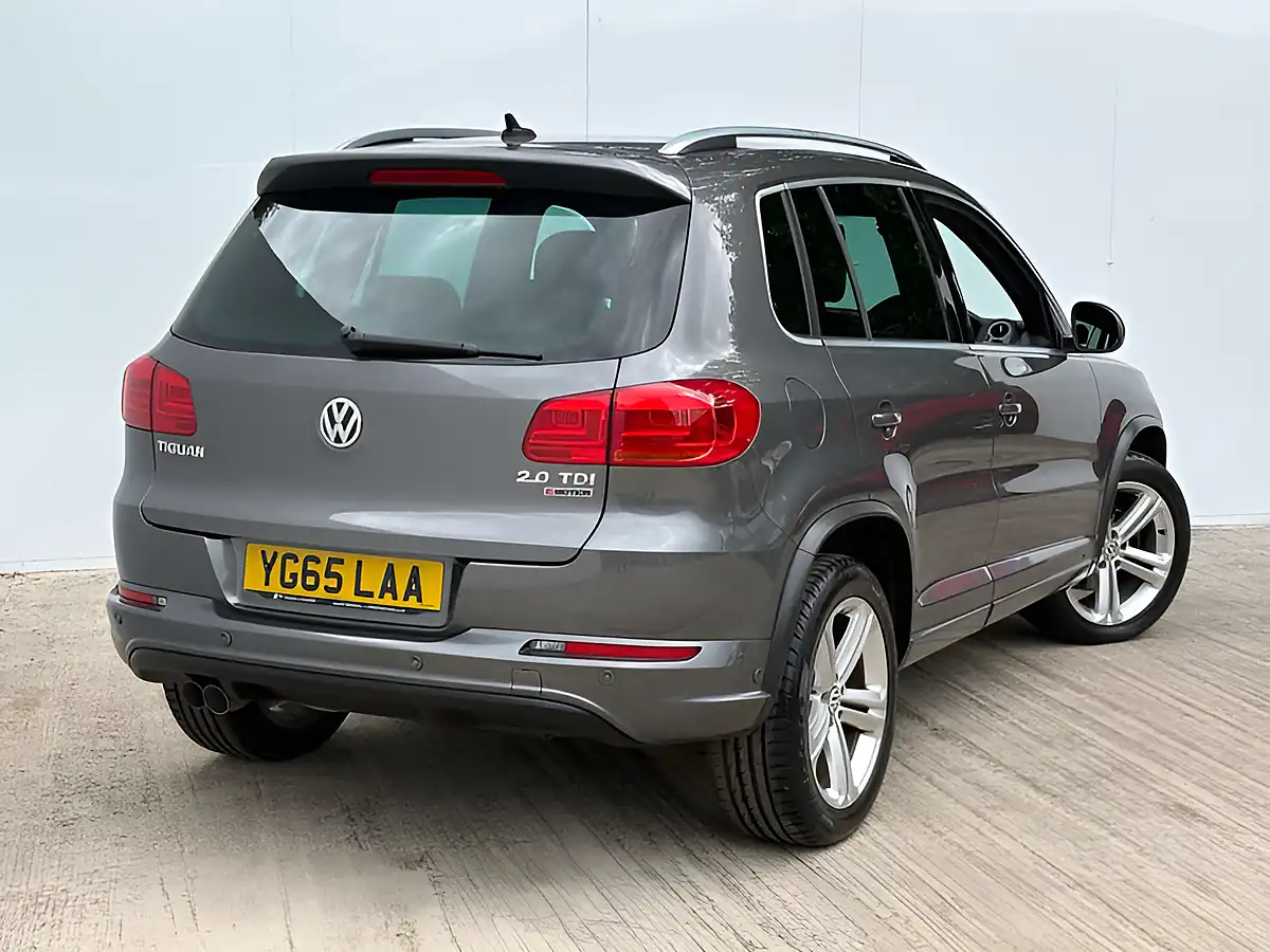 Used 2016 Volkswagen Tiguan R-Line Edition Nimbus Grey - Interior and Exterior details 3
