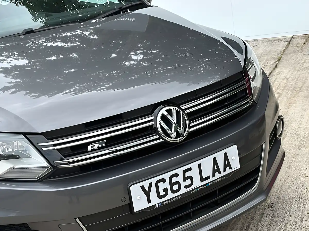 Used 2016 Volkswagen Tiguan R-Line Edition Nimbus Grey - Interior and Exterior details 5