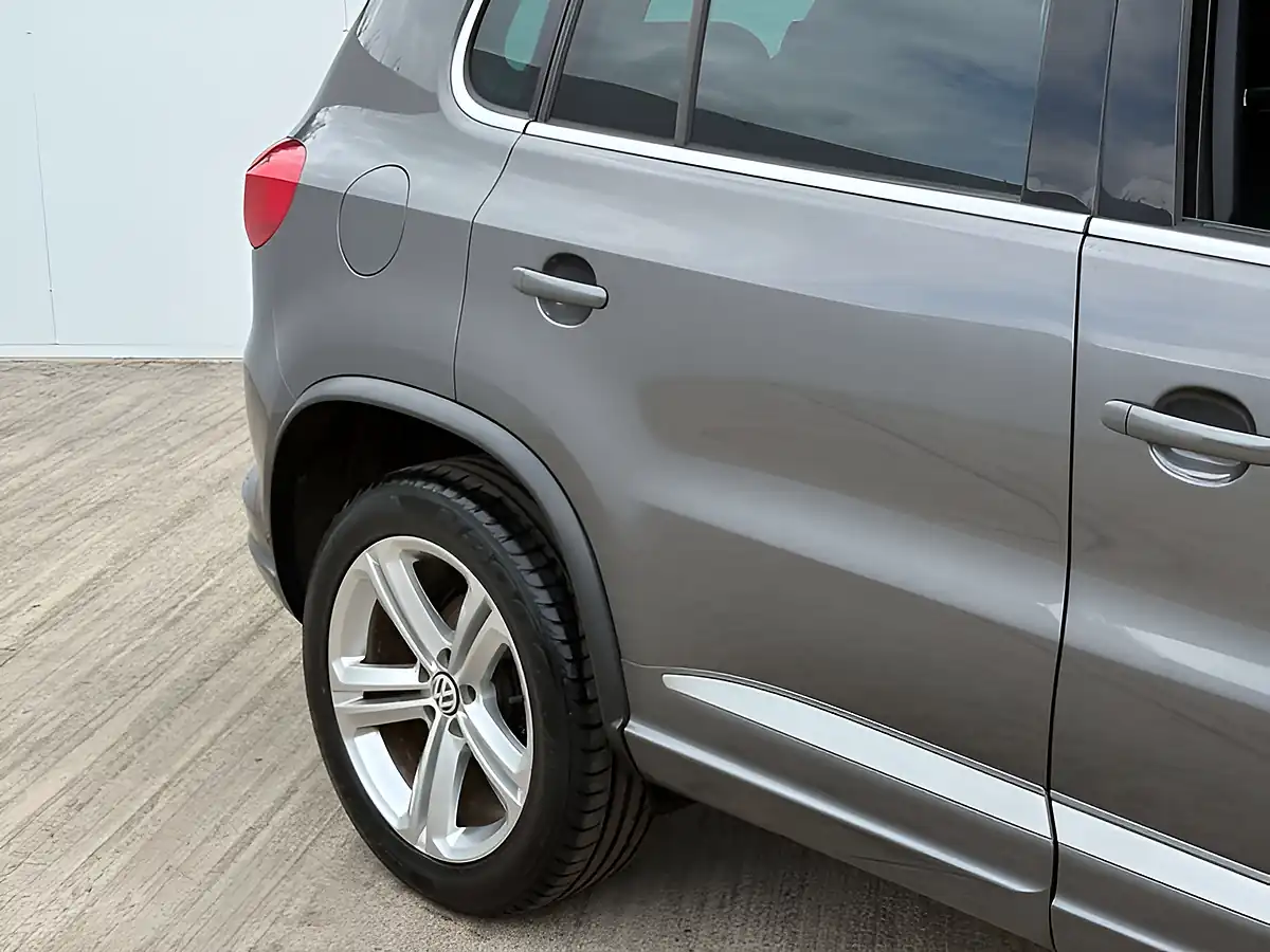 Used 2016 Volkswagen Tiguan R-Line Edition Nimbus Grey - Interior and Exterior details 8