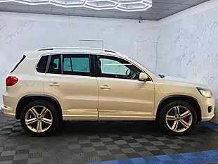 Used 2016 Volkswagen Tiguan R-Line Edition White - Interior and Exterior details 8