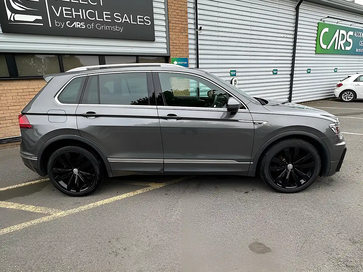 Used 2016 Volkswagen Tiguan R-Line Indium Grey - Interior and Exterior details 2