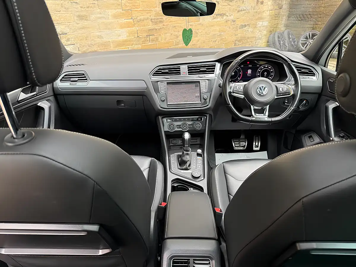 Used 2016 Volkswagen Tiguan R-Line White - Interior and Exterior details 2