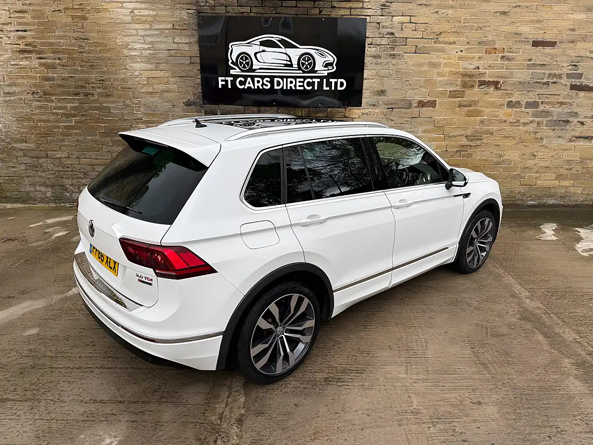 Used 2016 Volkswagen Tiguan R-Line White - Interior and Exterior details 3