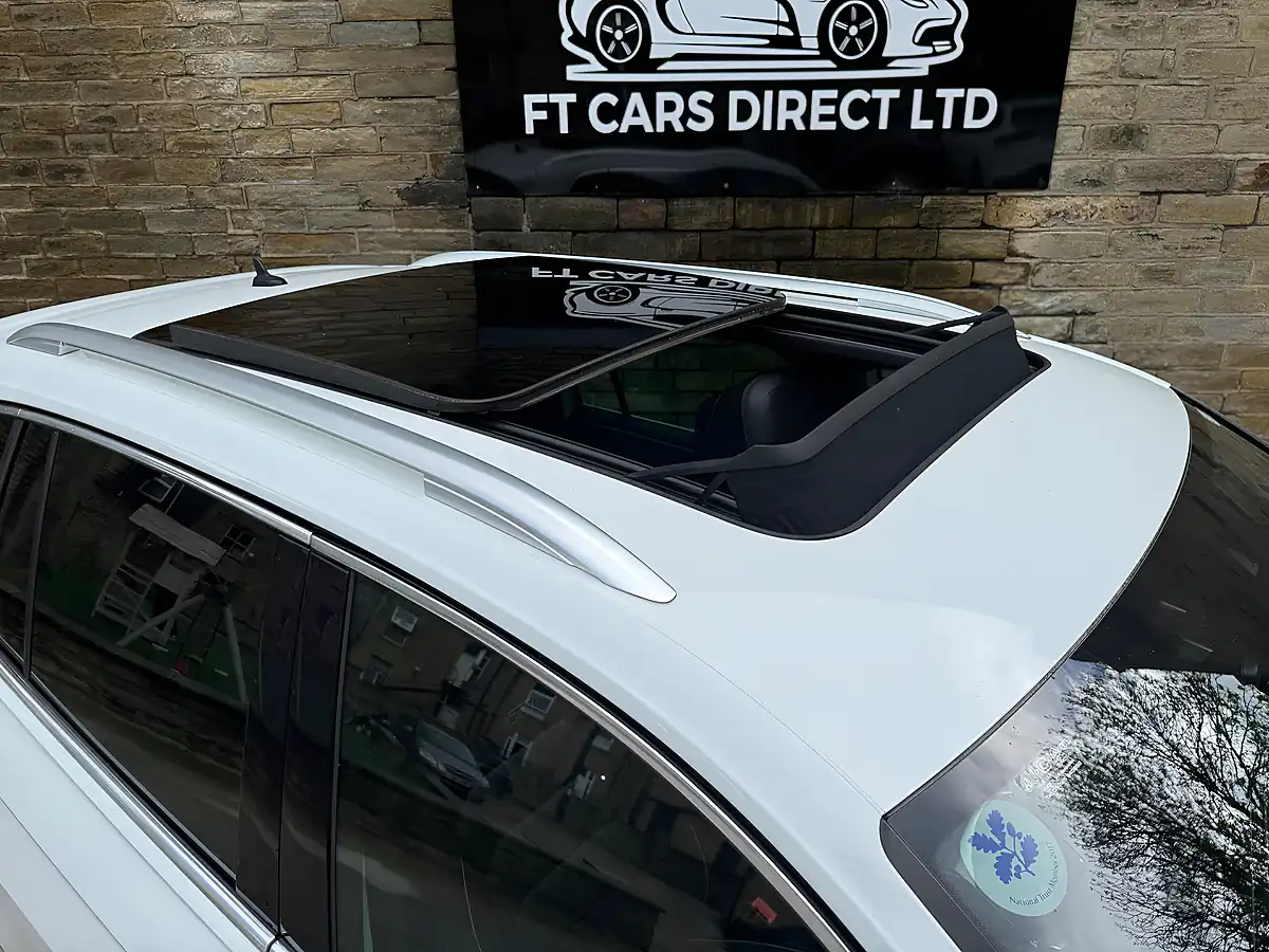 Used 2016 Volkswagen Tiguan R-Line White - Interior and Exterior details 5