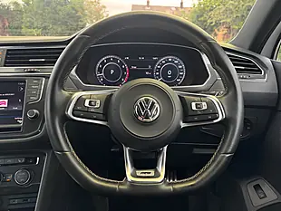 Used 2016 Volkswagen Tiguan R-Line White - Interior and Exterior details 12