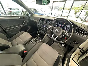Used 2016 Volkswagen Tiguan R-Line White - Interior and Exterior details 10