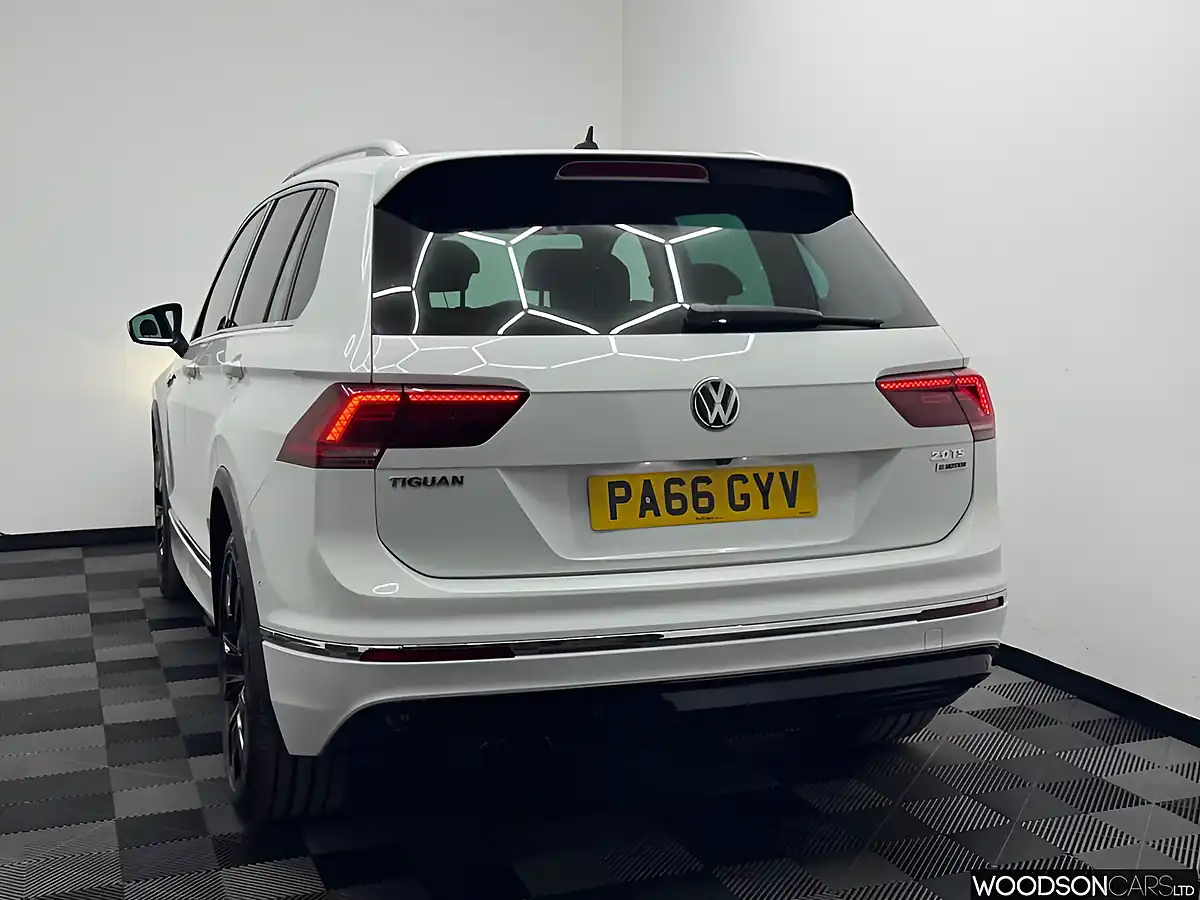 Used 2016 Volkswagen Tiguan R-Line White - Interior and Exterior details 14