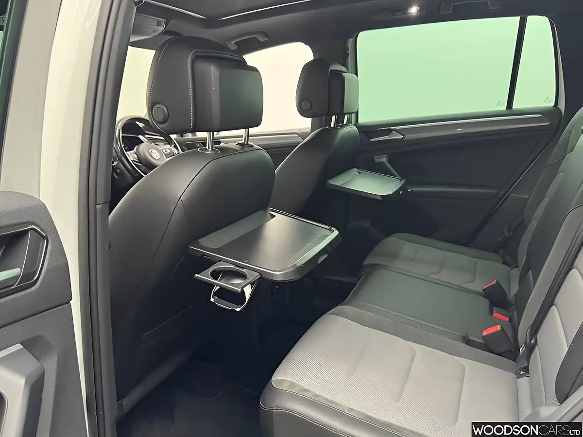 Used 2016 Volkswagen Tiguan R-Line White - Interior and Exterior details 7