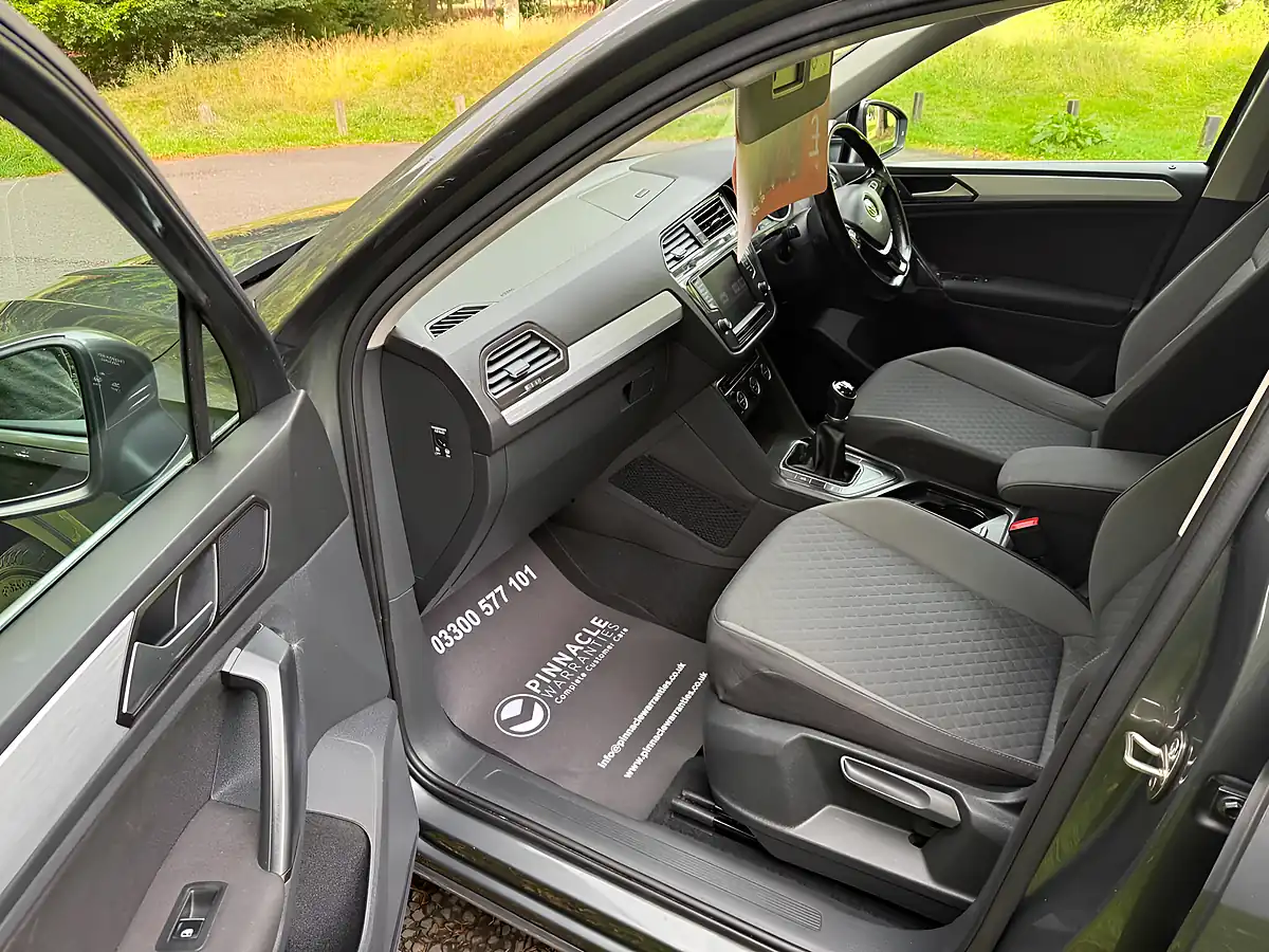 Used 2016 Volkswagen Tiguan Se Grey - Interior and Exterior details 11