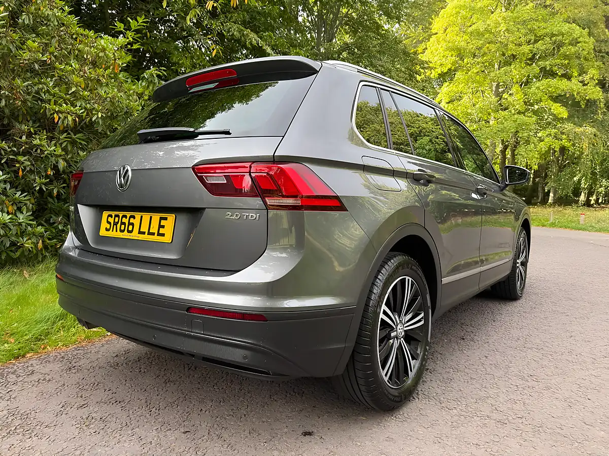 Used 2016 Volkswagen Tiguan Se Grey - Interior and Exterior details 2