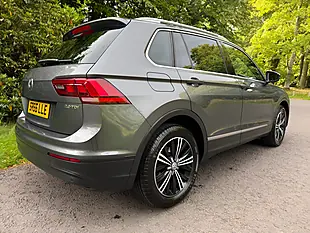 Used 2016 Volkswagen Tiguan Se Grey - Interior and Exterior details 6