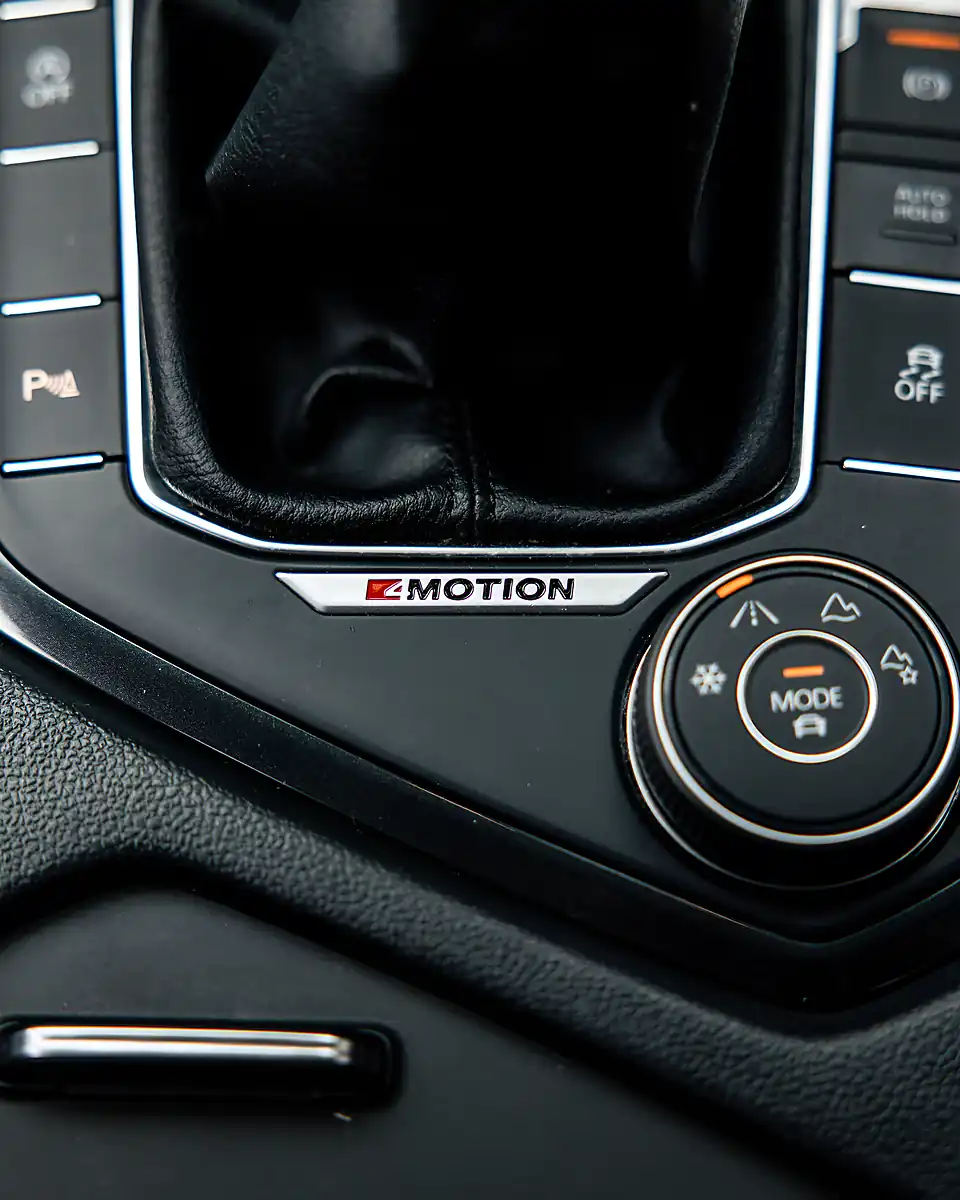 Used 2016 Volkswagen Tiguan Se Nav Grey - Interior and Exterior details 19