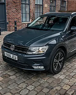 Used 2016 Volkswagen Tiguan Se Nav Grey - Interior and Exterior details 9