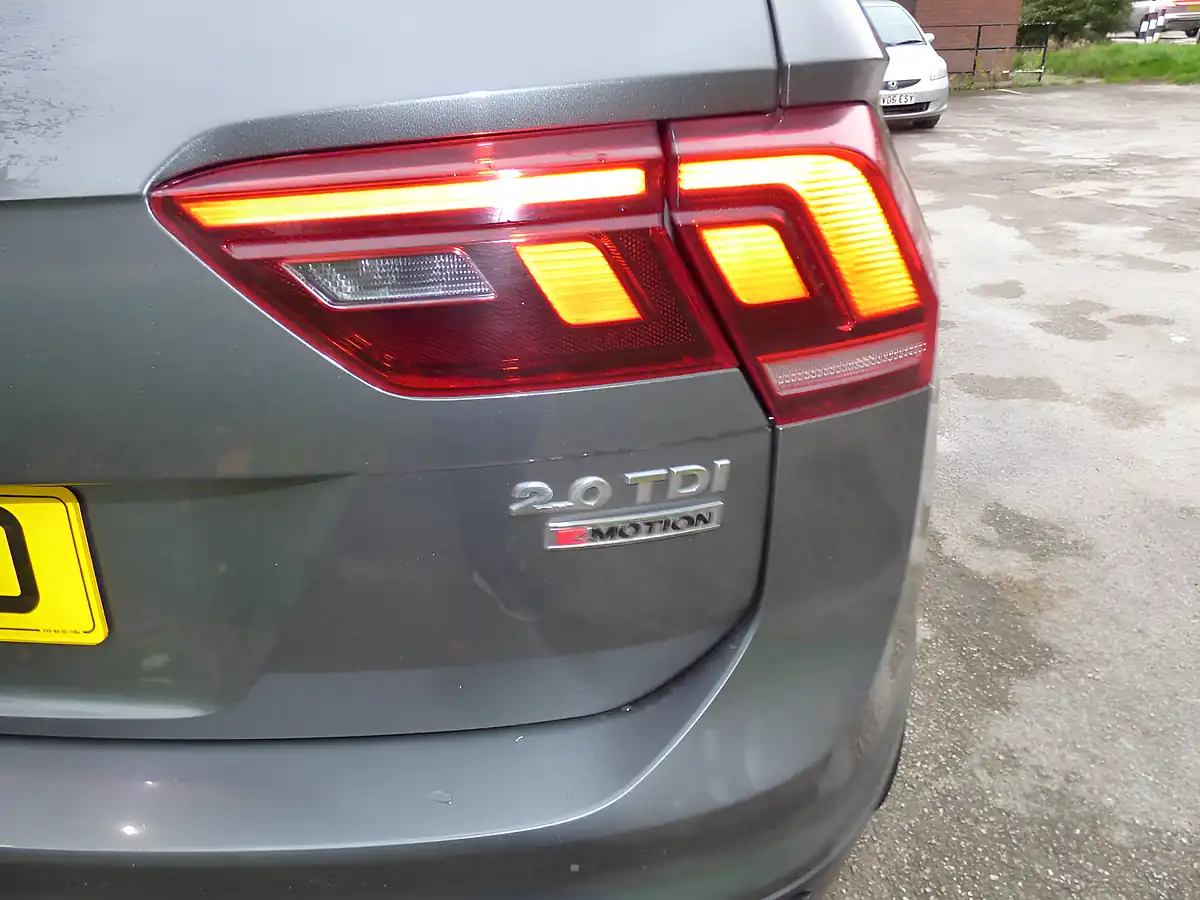 Used 2016 Volkswagen Tiguan Se Nav Grey - Interior and Exterior details 10