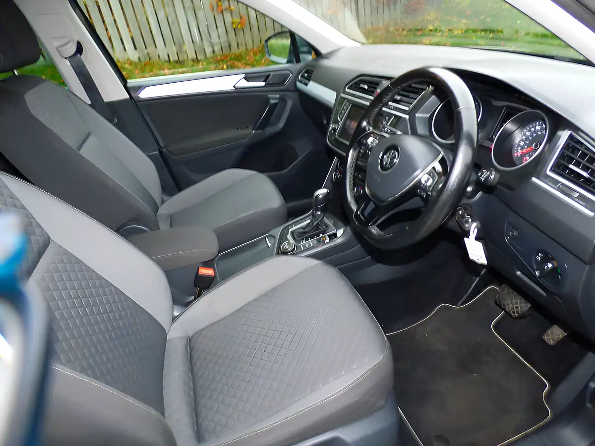 Used 2016 Volkswagen Tiguan Se Nav Grey - Interior and Exterior details 11