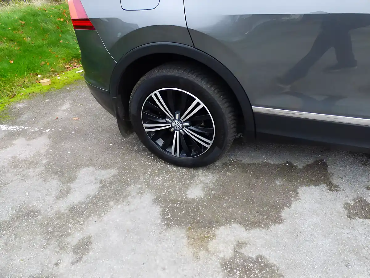 Used 2016 Volkswagen Tiguan Se Nav Grey - Interior and Exterior details 7