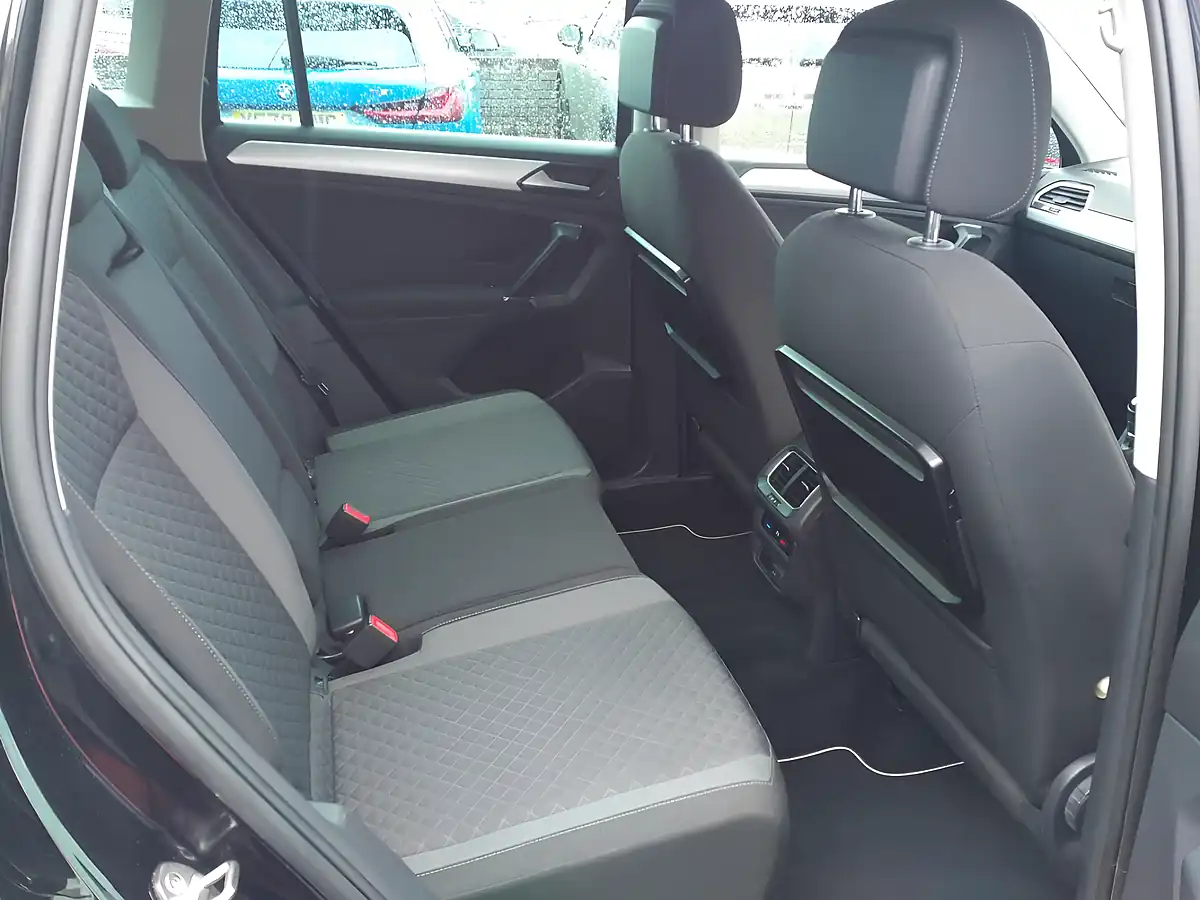 Used 2016 Volkswagen Tiguan Se Navigation Black - Interior and Exterior details 15