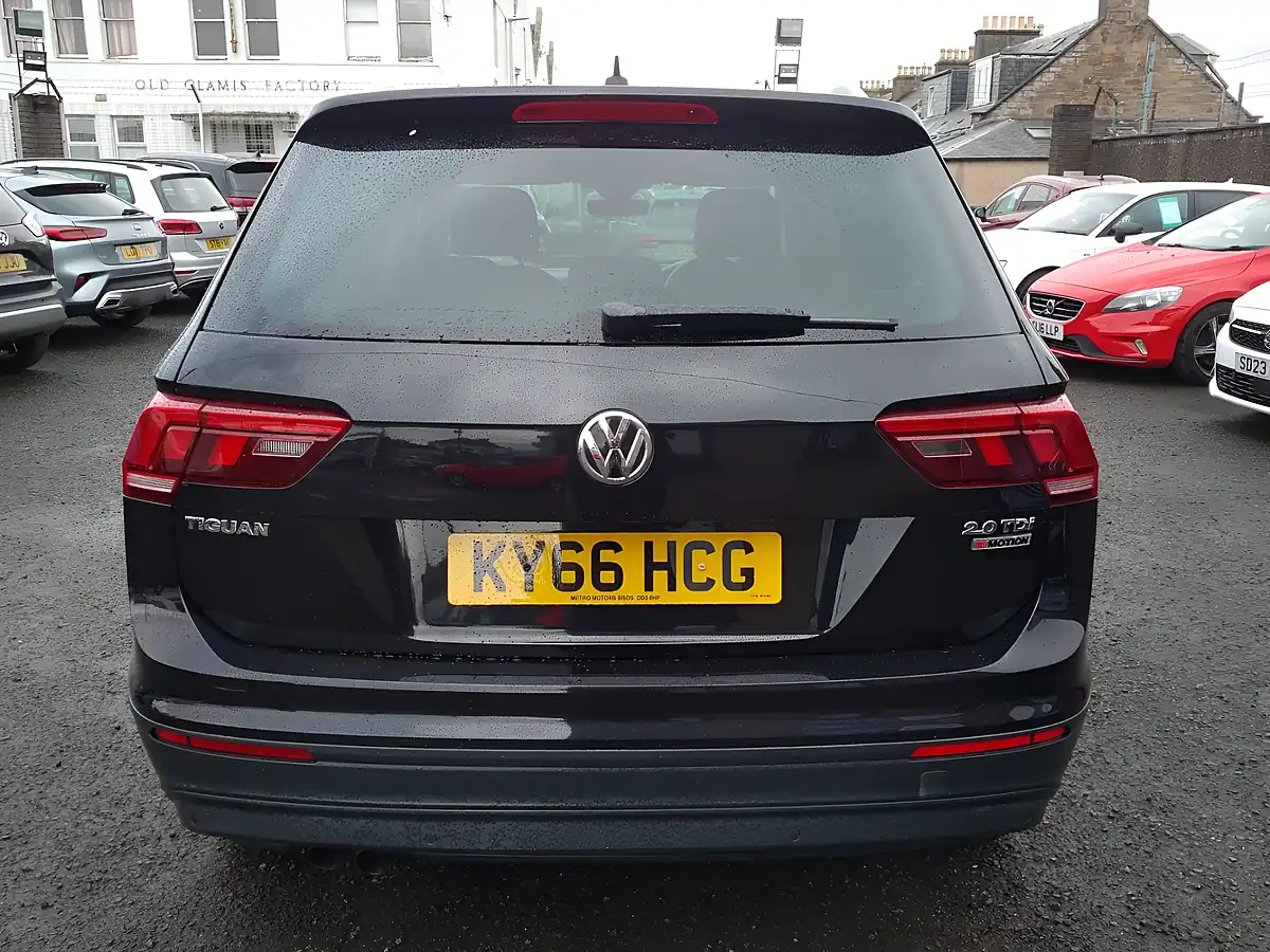 Used 2016 Volkswagen Tiguan Se Navigation Black - Interior and Exterior details 6