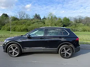 Used 2016 Volkswagen Tiguan Se Navigation Black - Interior and Exterior details 4