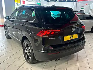 Used 2016 Volkswagen Tiguan Se Navigation Black - Interior and Exterior details 13