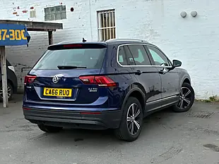 Used 2016 Volkswagen Tiguan Se Navigation Blue - Interior and Exterior details 9