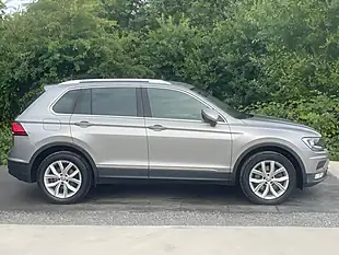 Used 2016 Volkswagen Tiguan Se Navigation Silver - Interior and Exterior details 3