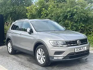 Used 2016 Volkswagen Tiguan Se Navigation Silver - Interior and Exterior details 4