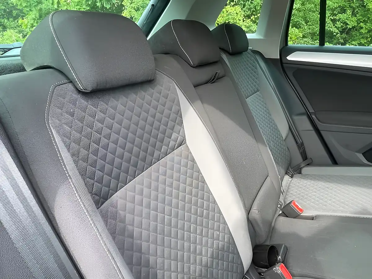 Used 2016 Volkswagen Tiguan Se Navigation Silver - Interior and Exterior details 8